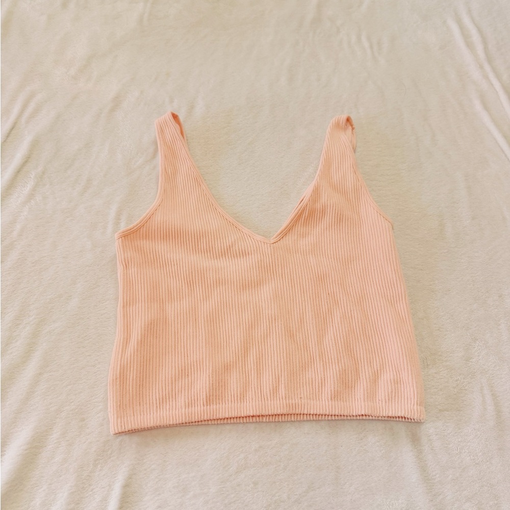 Sleeveless Ribbed V-Neck Crop Top in Light Peach